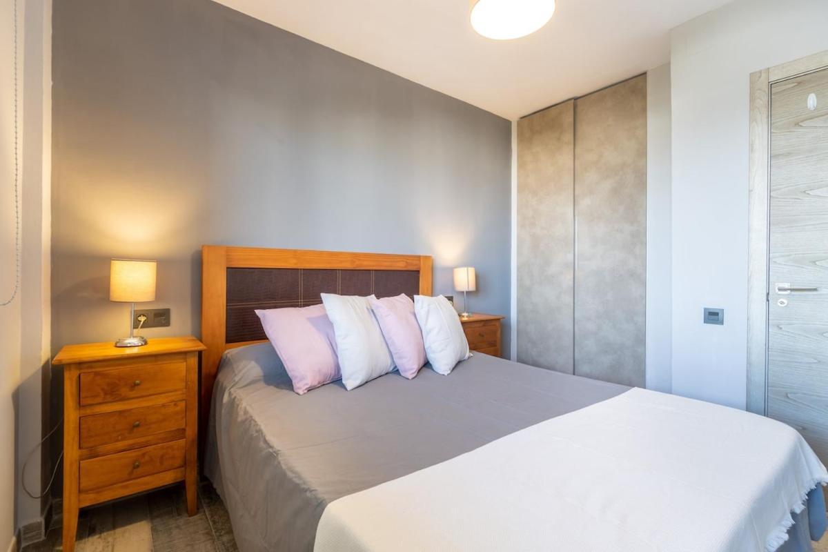 Penthouse - 5 Min & Pool - Wifi - Ac