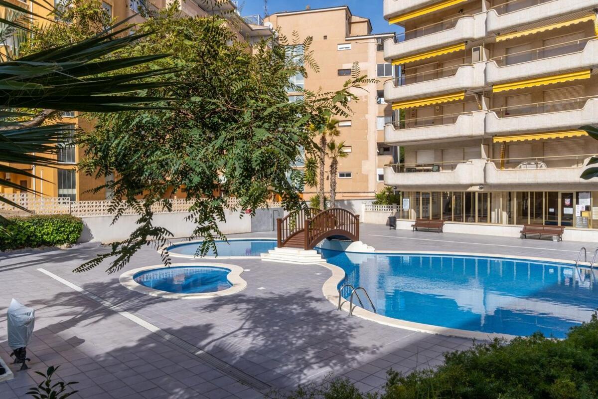 Penthouse - 5 Min & Pool - Wifi - Ac Apartment *