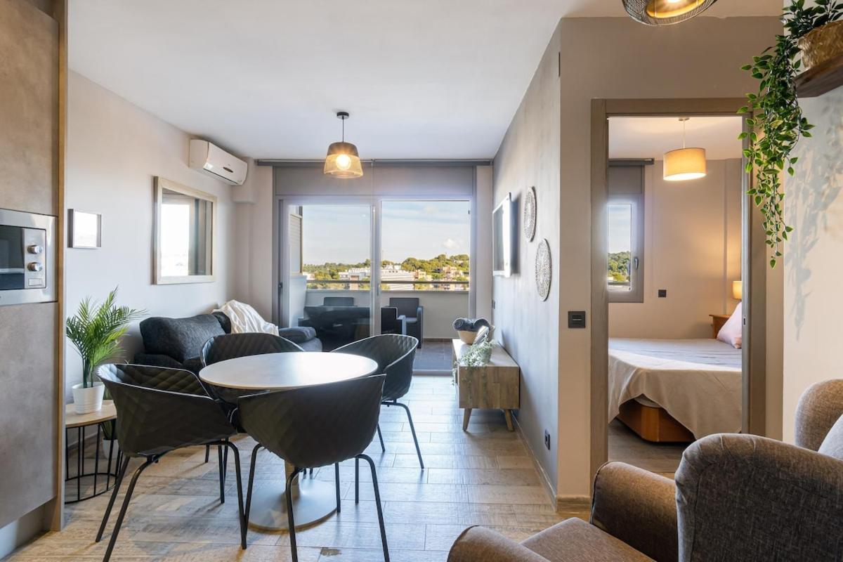 Penthouse - 5 Min & Pool - Wifi - Ac Apartment